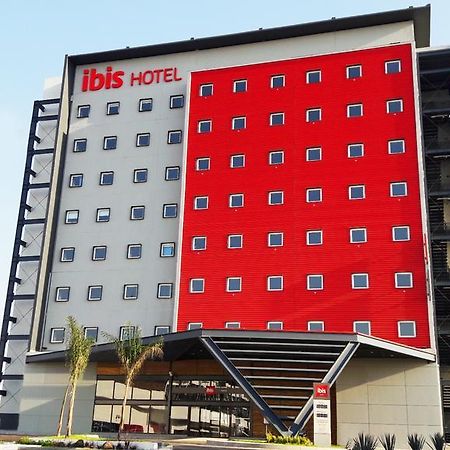 Отель Ibis Ирапуато Экстерьер фото